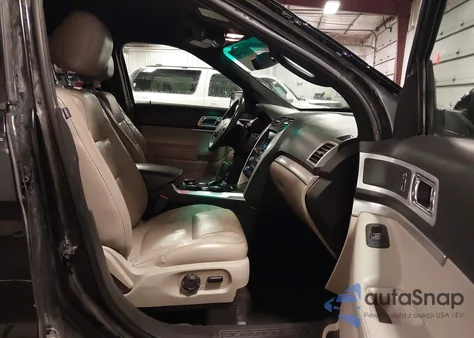 2015 Ford Explorer Xlt z USA, uszkodzony, nr VIN 1FM5K8D84FGB49652